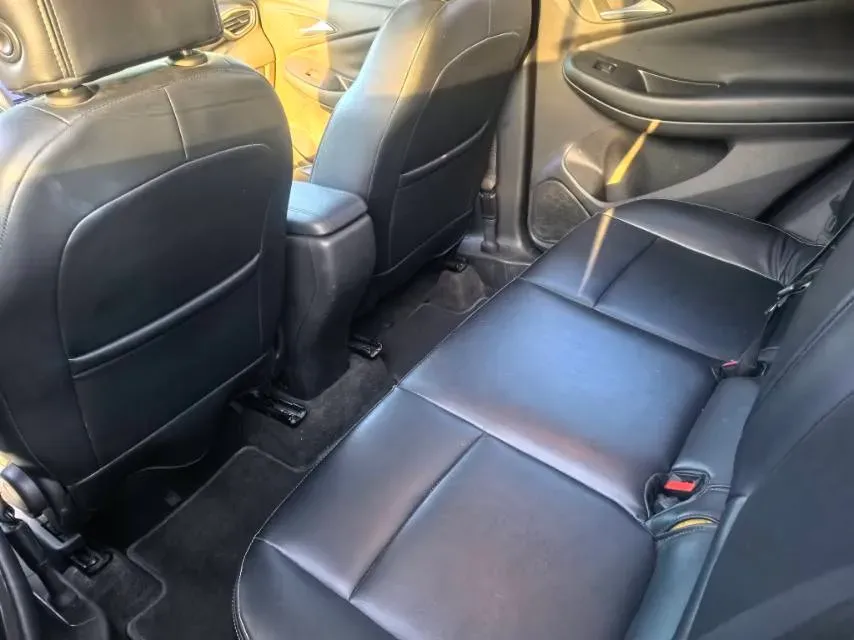 2020 Buick Encore GX 1.3T 165HP L3 CVT,autocango,china used car exporter,china ev exporter,chinese used car exporter,chinese used ev exporter