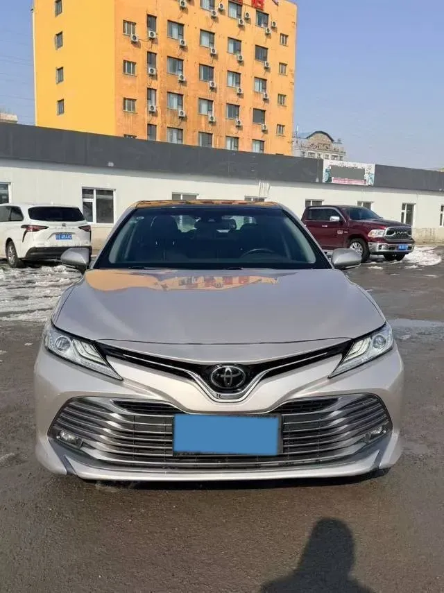 2019 Toyota Camry 2.5L 209HP L4 8AT,autocango,china used car exporter,china ev exporter,chinese used car exporter,chinese used ev exporter