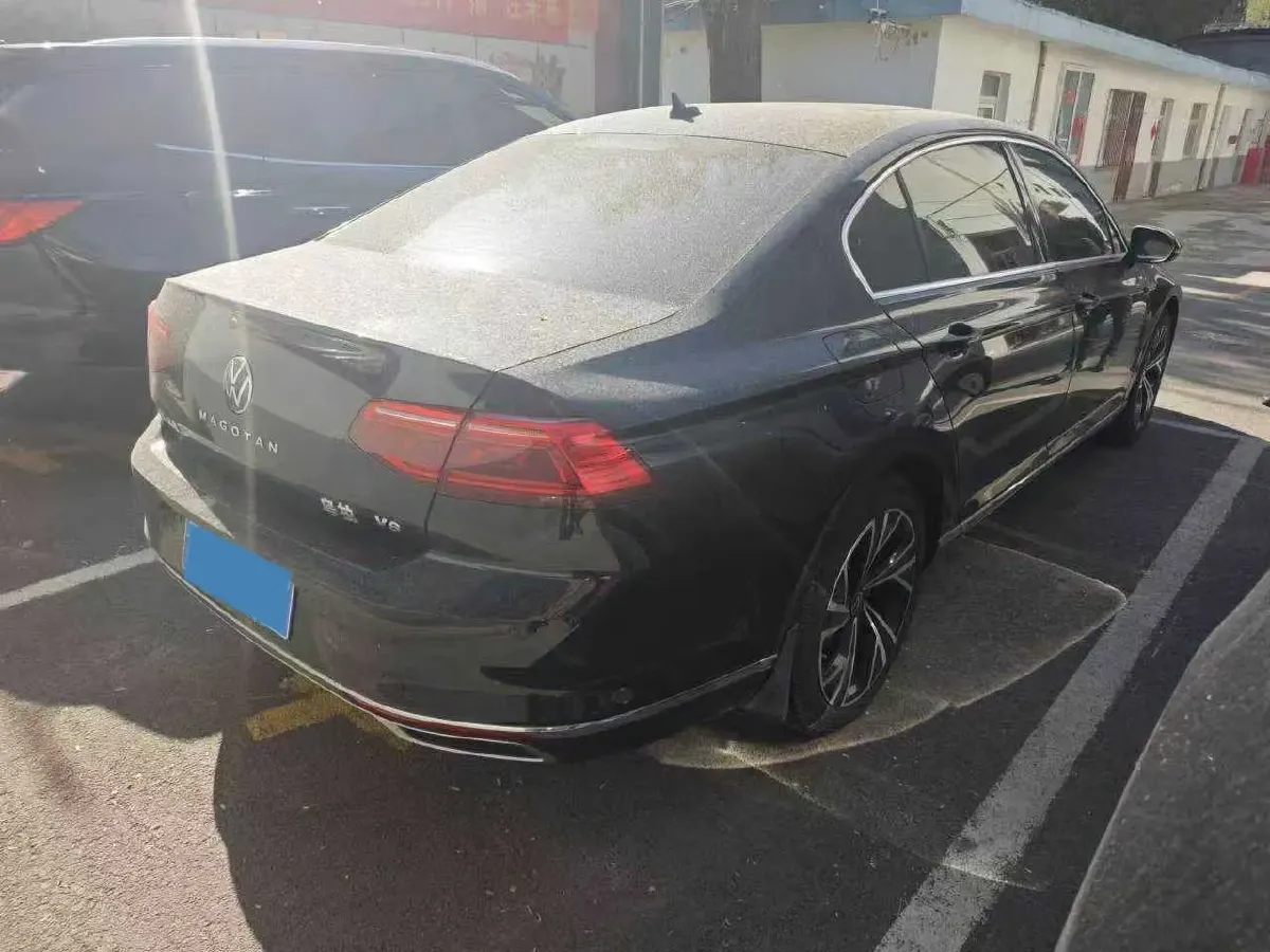 2020 Volkswagen Magotan 2.0T 186HP L4 7DCT,autocango,china used car exporter,china ev exporter,chinese used car exporter,chinese used ev exporter