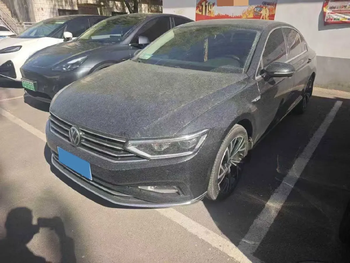 2020 Volkswagen Magotan 2.0T 186HP L4 7DCT,autocango,china used car exporter,china ev exporter,chinese used car exporter,chinese used ev exporter