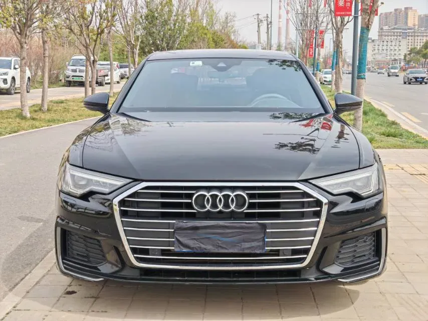 2020 Audi A6L 2.0T 224HP L4 7DCT,autocango,china used car exporter,china ev exporter,chinese used car exporter,chinese used ev exporter