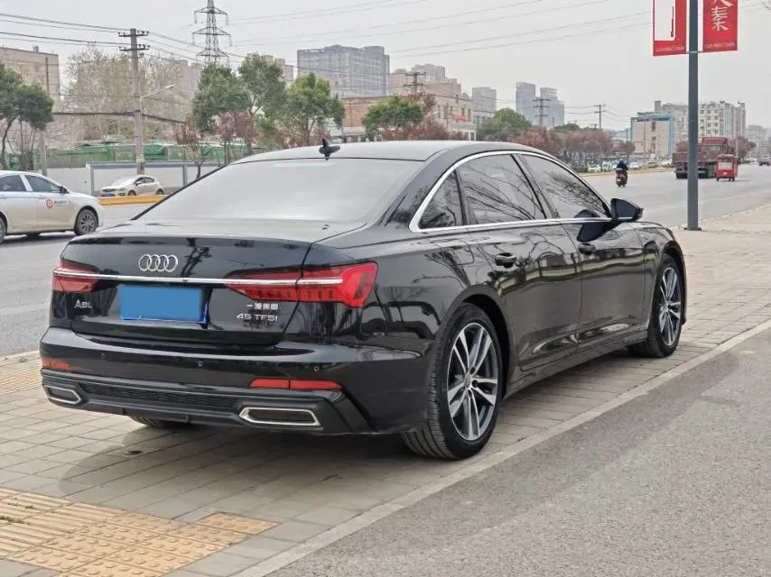 2020 Audi A6L 2.0T 224HP L4 7DCT,autocango,china used car exporter,china ev exporter,chinese used car exporter,chinese used ev exporter