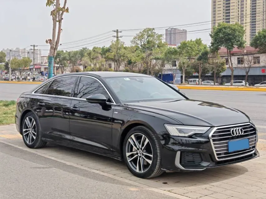 2020 Audi A6L 2.0T 224HP L4 7DCT,autocango,china used car exporter,china ev exporter,chinese used car exporter,chinese used ev exporter