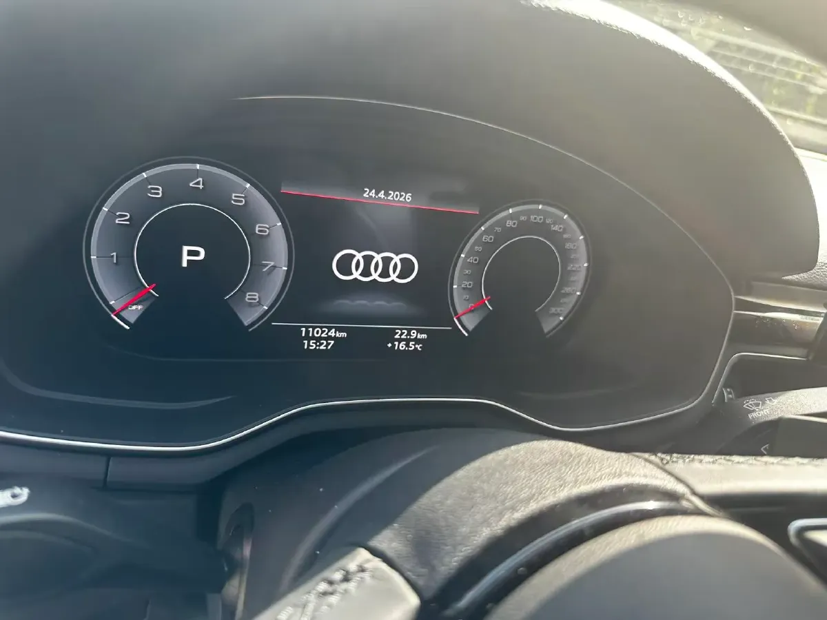 2023 Audi A4L 2.0T 190HP L4 7DCT,autocango,china used car exporter,china ev exporter,chinese used car exporter,chinese used ev exporter