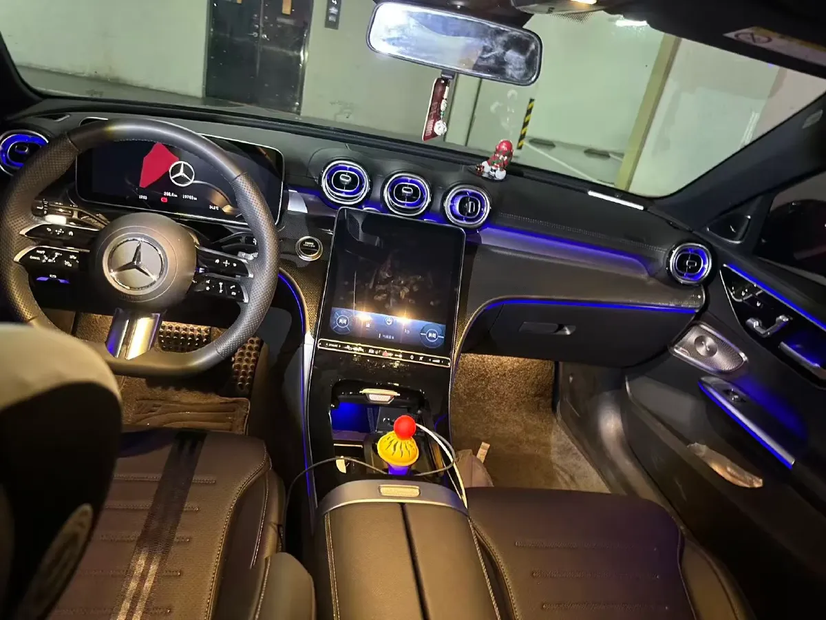 2025 Mercedes-Benz C Class 2.0T 204HP L4 9AT PHEV 25.4KWH,autocango,china used car exporter,china ev exporter,chinese used car exporter,chinese used ev exporter