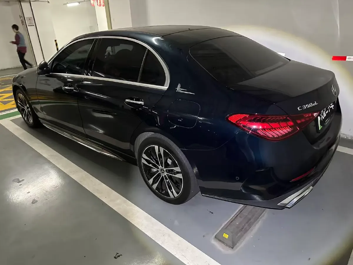 2025 Mercedes-Benz C Class 2.0T 204HP L4 9AT PHEV 25.4KWH,autocango,china used car exporter,china ev exporter,chinese used car exporter,chinese used ev exporter