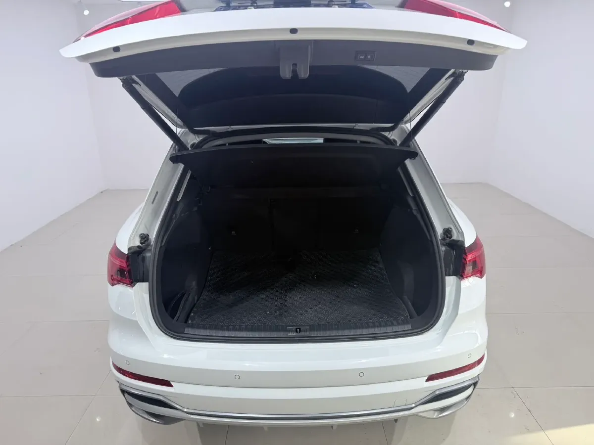 2021 Audi Q3 1.4T 150HP L4 7DCT,autocango,china used car exporter,china ev exporter,chinese used car exporter,chinese used ev exporter