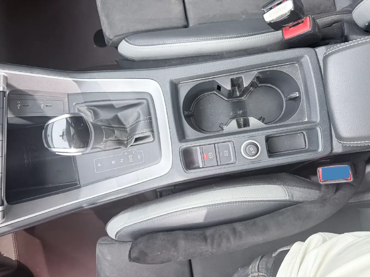 2021 Audi Q3 1.4T 150HP L4 7DCT,autocango,china used car exporter,china ev exporter,chinese used car exporter,chinese used ev exporter