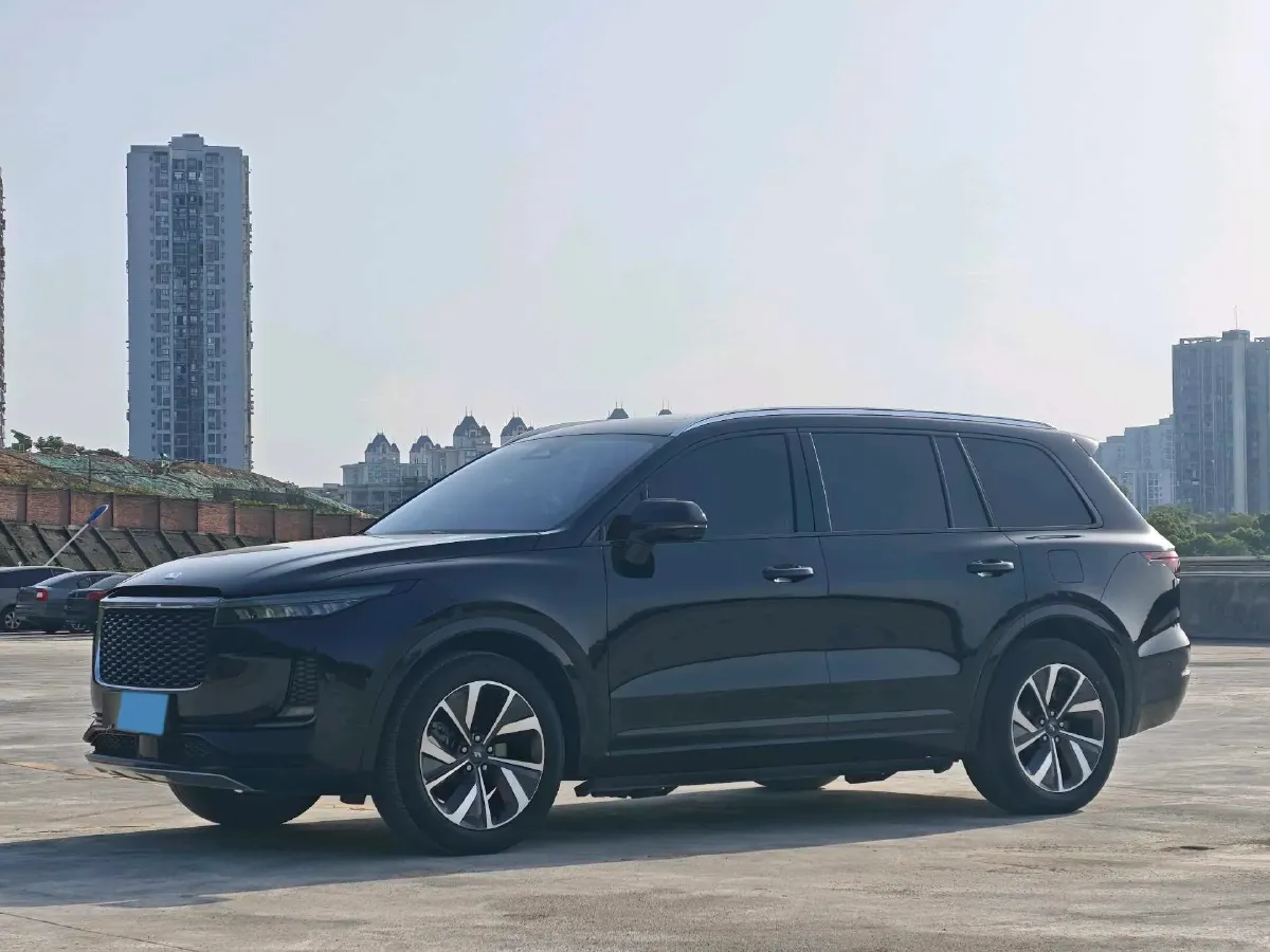 2021 Li ONE Range Extended 131HP REEV 40.5KWH,autocango,china used car exporter,china ev exporter,chinese used car exporter,chinese used ev exporter