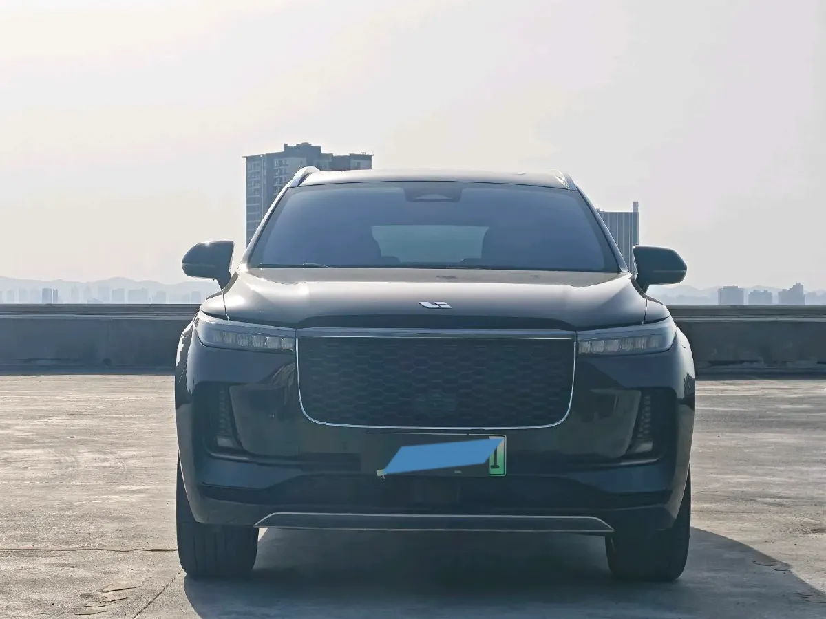 2021 Li ONE Range Extended 131HP REEV 40.5KWH,autocango,china used car exporter,china ev exporter,chinese used car exporter,chinese used ev exporter