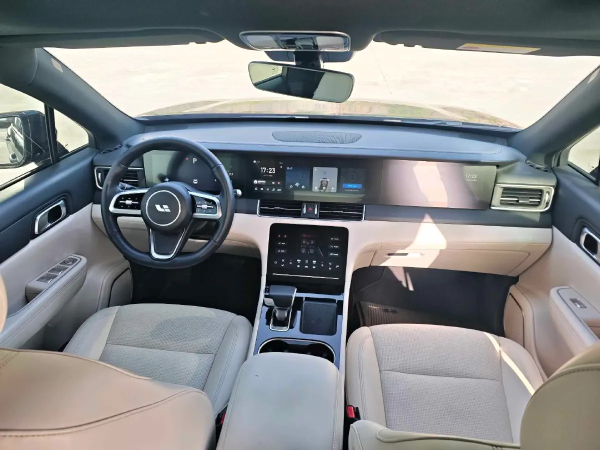 2021 Li ONE Range Extended 131HP REEV 40.5KWH,autocango,china used car exporter,china ev exporter,chinese used car exporter,chinese used ev exporter