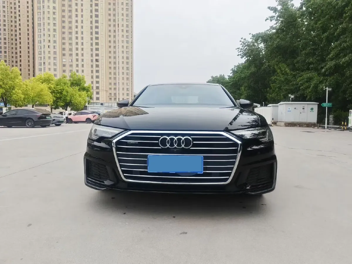 2020 Audi A6L 2.0T 224HP L4 7DCT,autocango,china used car exporter,china ev exporter,chinese used car exporter,chinese used ev exporter