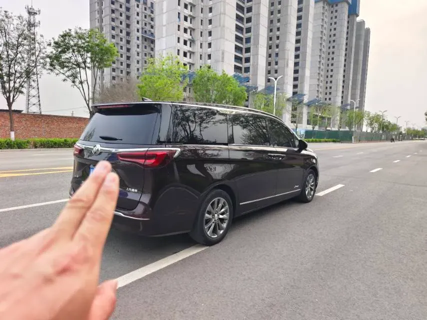 2022 Buick GL8 2.0T 237HP L4 9AT,autocango,china used car exporter,china ev exporter,chinese used car exporter,chinese used ev exporter