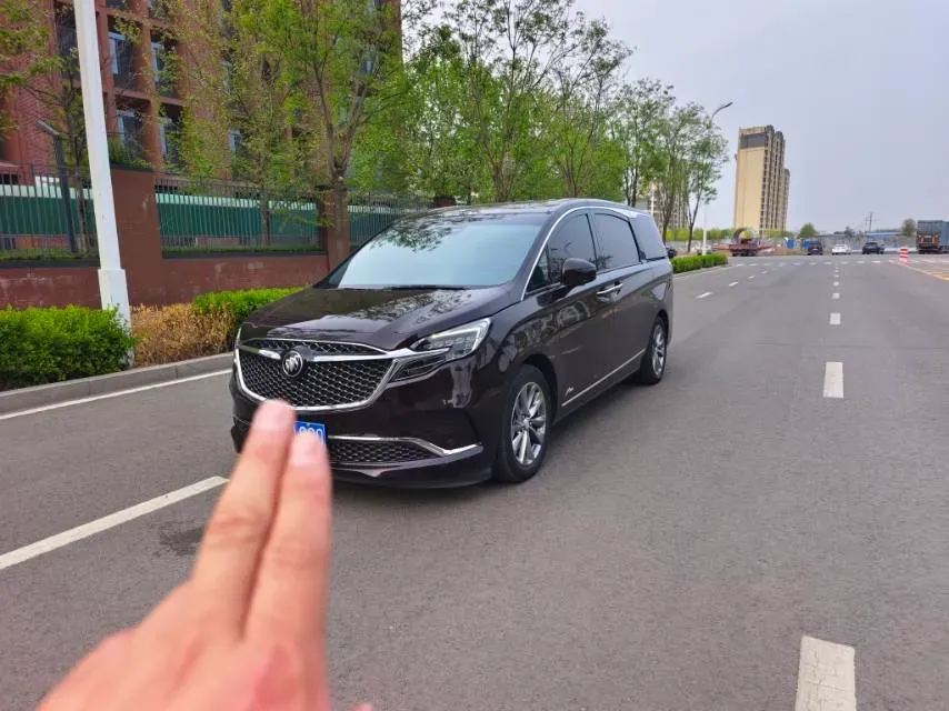 2022 Buick GL8 2.0T 237HP L4 9AT,autocango,china used car exporter,china ev exporter,chinese used car exporter,chinese used ev exporter