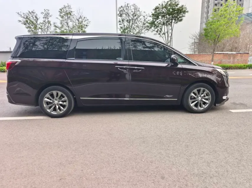 2022 Buick GL8 2.0T 237HP L4 9AT,autocango,china used car exporter,china ev exporter,chinese used car exporter,chinese used ev exporter