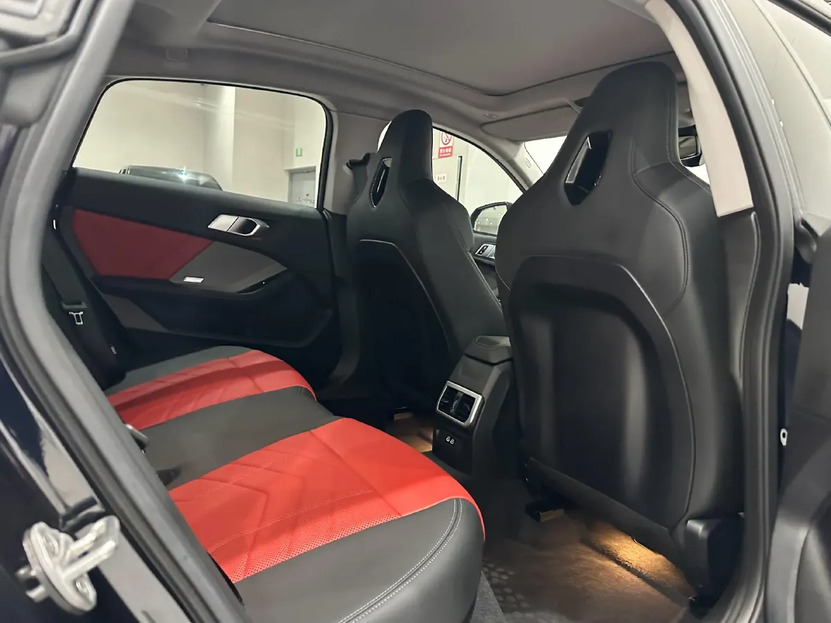 2025 JAC Refine RefineRF8 2.0T 253HP L4 8AT,autocango,china used car exporter,china ev exporter,chinese used car exporter,chinese used ev exporter