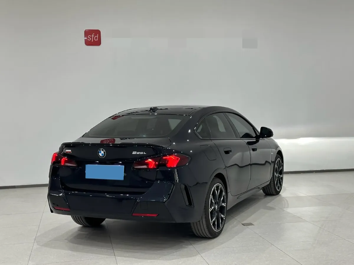 2025 JAC Refine RefineRF8 2.0T 253HP L4 8AT,autocango,china used car exporter,china ev exporter,chinese used car exporter,chinese used ev exporter