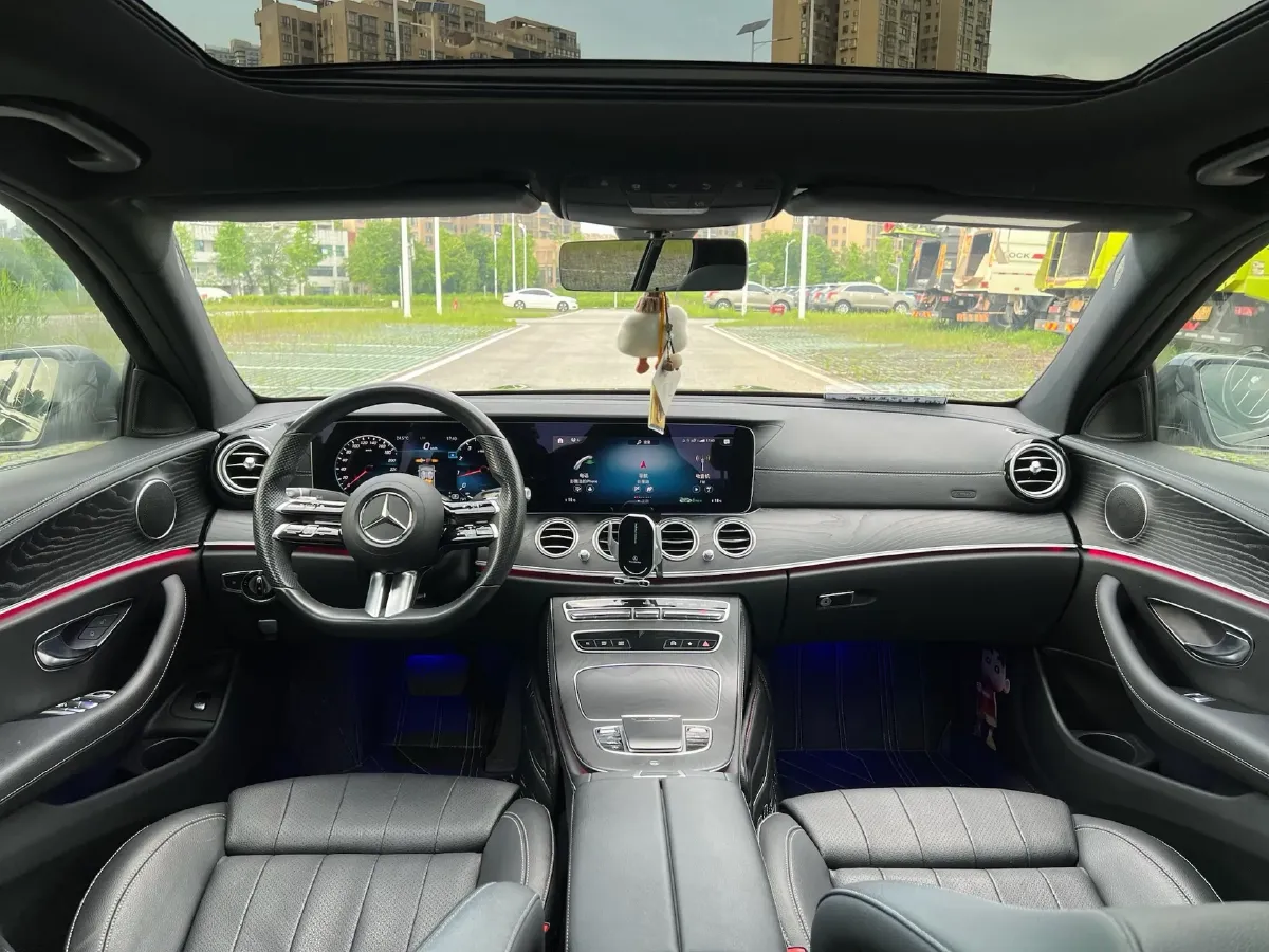 2021 Mercedes-Benz E Class 2.0T 197HP L4 9AT,autocango,china used car exporter,china ev exporter,chinese used car exporter,chinese used ev exporter