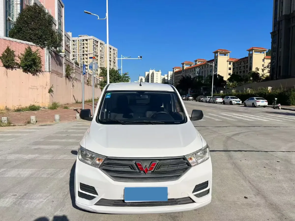 2019 WuLing HongGuang 1.5L 99HP L4 6MT,autocango,china used car exporter,china ev exporter,chinese used car exporter,chinese used ev exporter