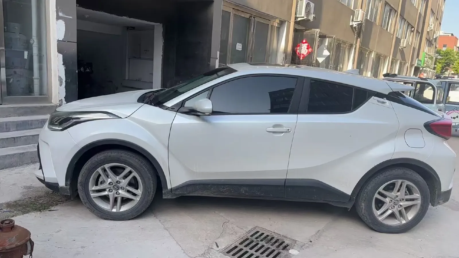 2021 Toyota C-HR 2.0L 171HP L4 CVT,autocango,china used car exporter,china ev exporter,chinese used car exporter,chinese used ev exporter