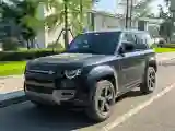 2024 Land Rover Defender 2.0T 301HP L4 8AT
