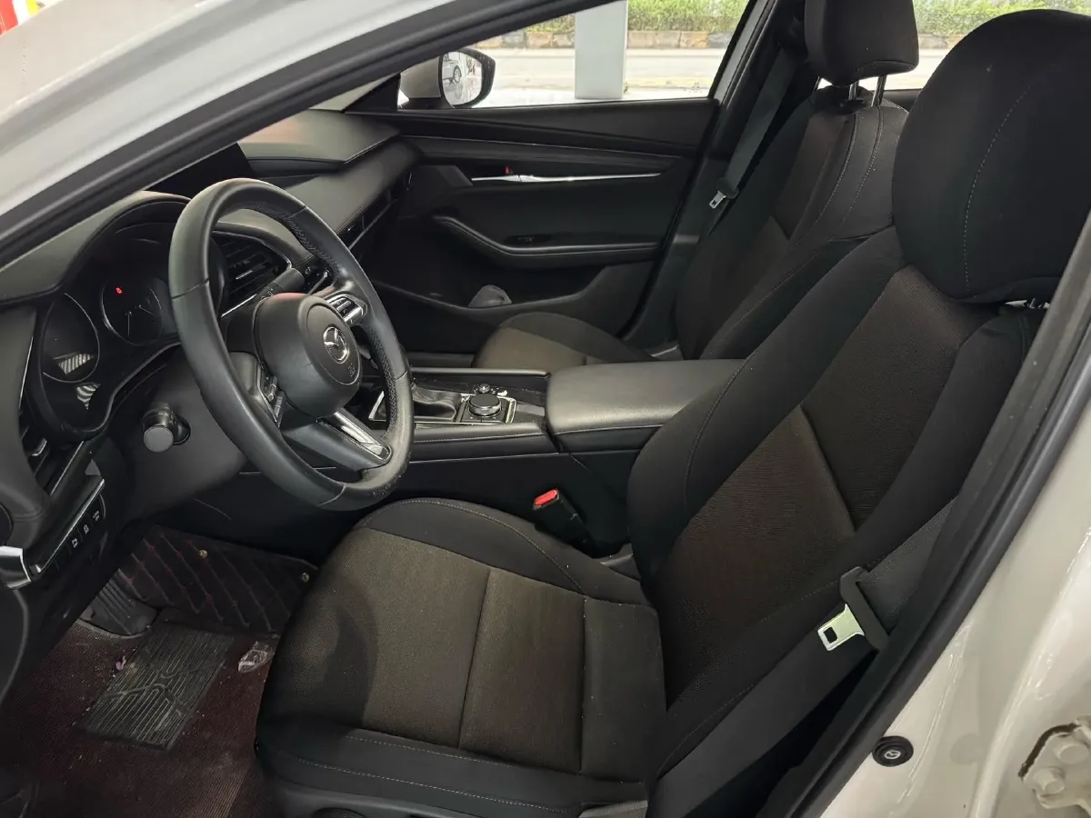 2021 Mazda 3 Axela 2.0L 158HP L4 6AT,autocango,china used car exporter,china ev exporter,chinese used car exporter,chinese used ev exporter