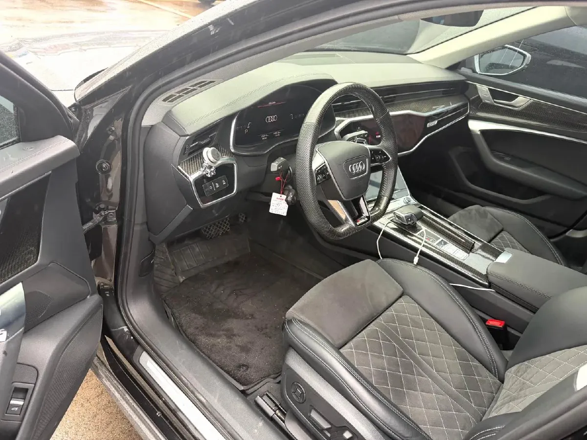 2021 Audi A6 3.0T 340HP V6 7DCT,autocango,china used car exporter,china ev exporter,chinese used car exporter,chinese used ev exporter