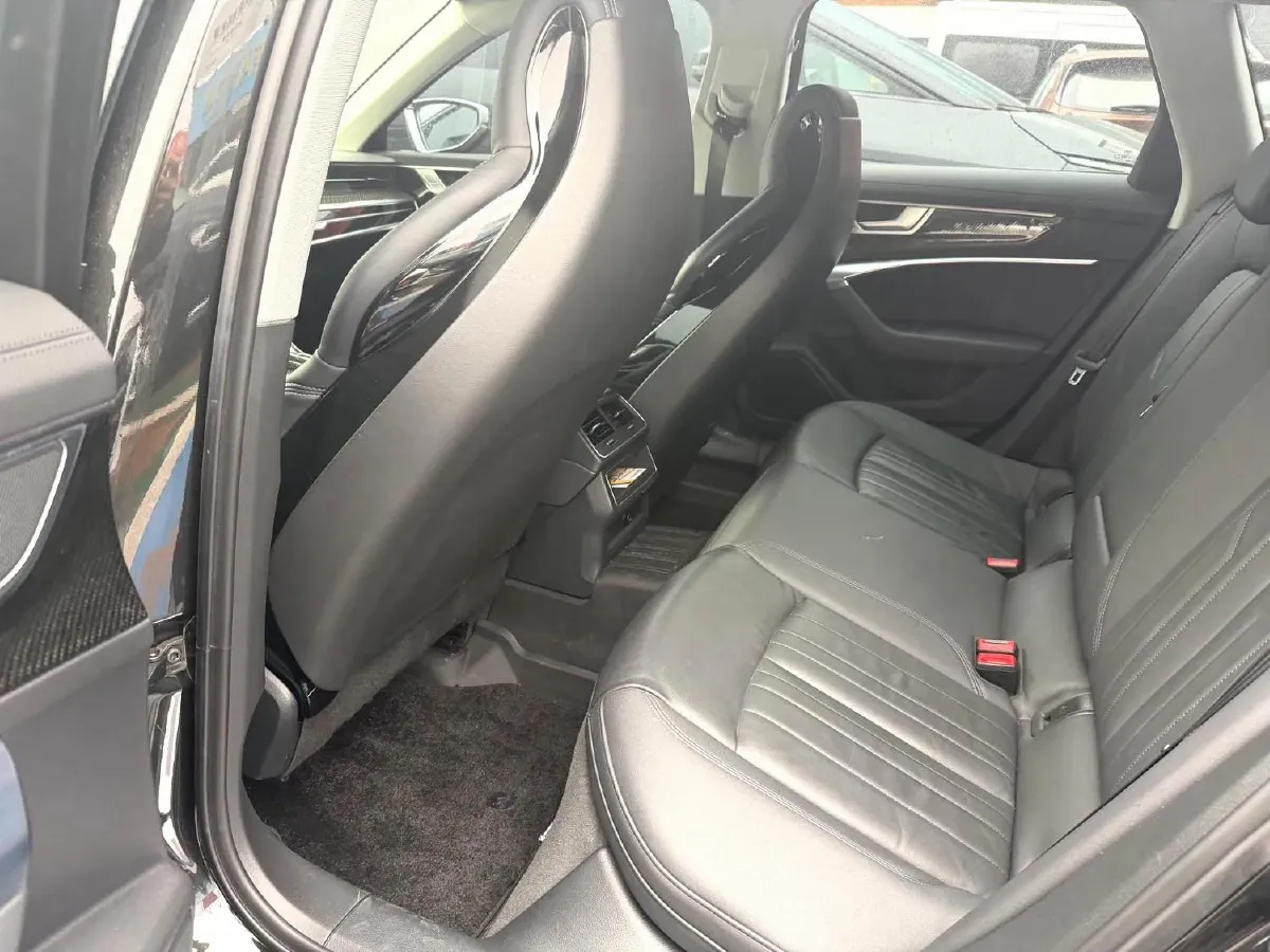 2021 Audi A6 3.0T 340HP V6 7DCT,autocango,china used car exporter,china ev exporter,chinese used car exporter,chinese used ev exporter