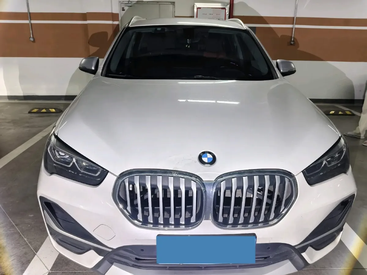 2021 BMW X1 2.0T 192HP L4 8AT,autocango,china used car exporter,china ev exporter,chinese used car exporter,chinese used ev exporter
