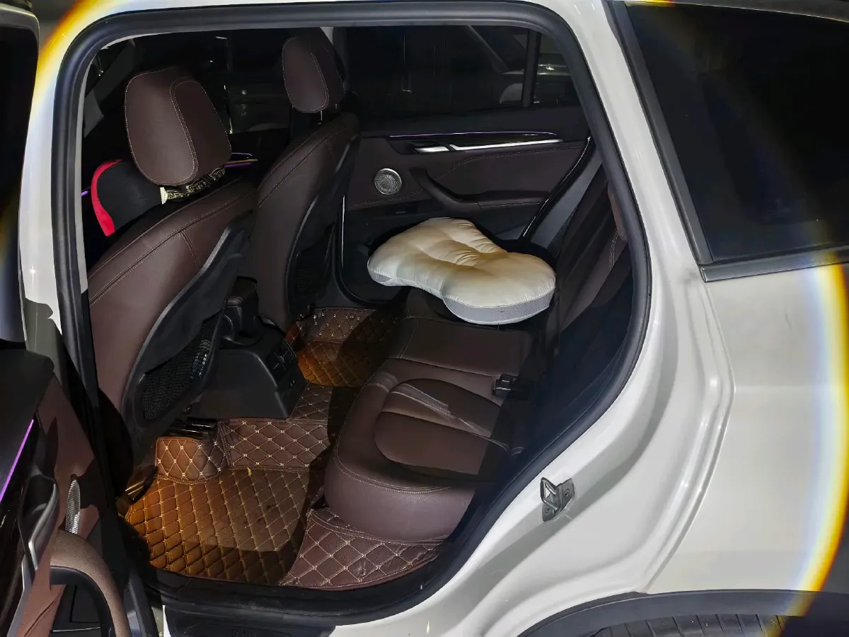 2021 BMW X1 2.0T 192HP L4 8AT,autocango,china used car exporter,china ev exporter,chinese used car exporter,chinese used ev exporter