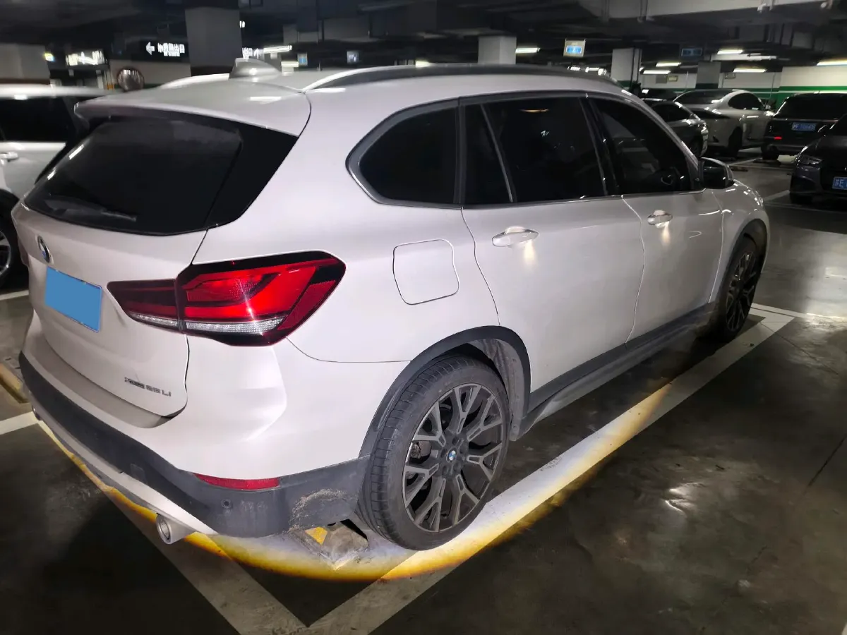 2021 BMW X1 2.0T 192HP L4 8AT,autocango,china used car exporter,china ev exporter,chinese used car exporter,chinese used ev exporter