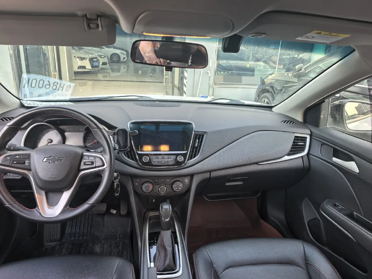 2020 Chevrolet Monza 1.0T 125HP L3 6DCT,autocango,china used car exporter,china ev exporter,chinese used car exporter,chinese used ev exporter