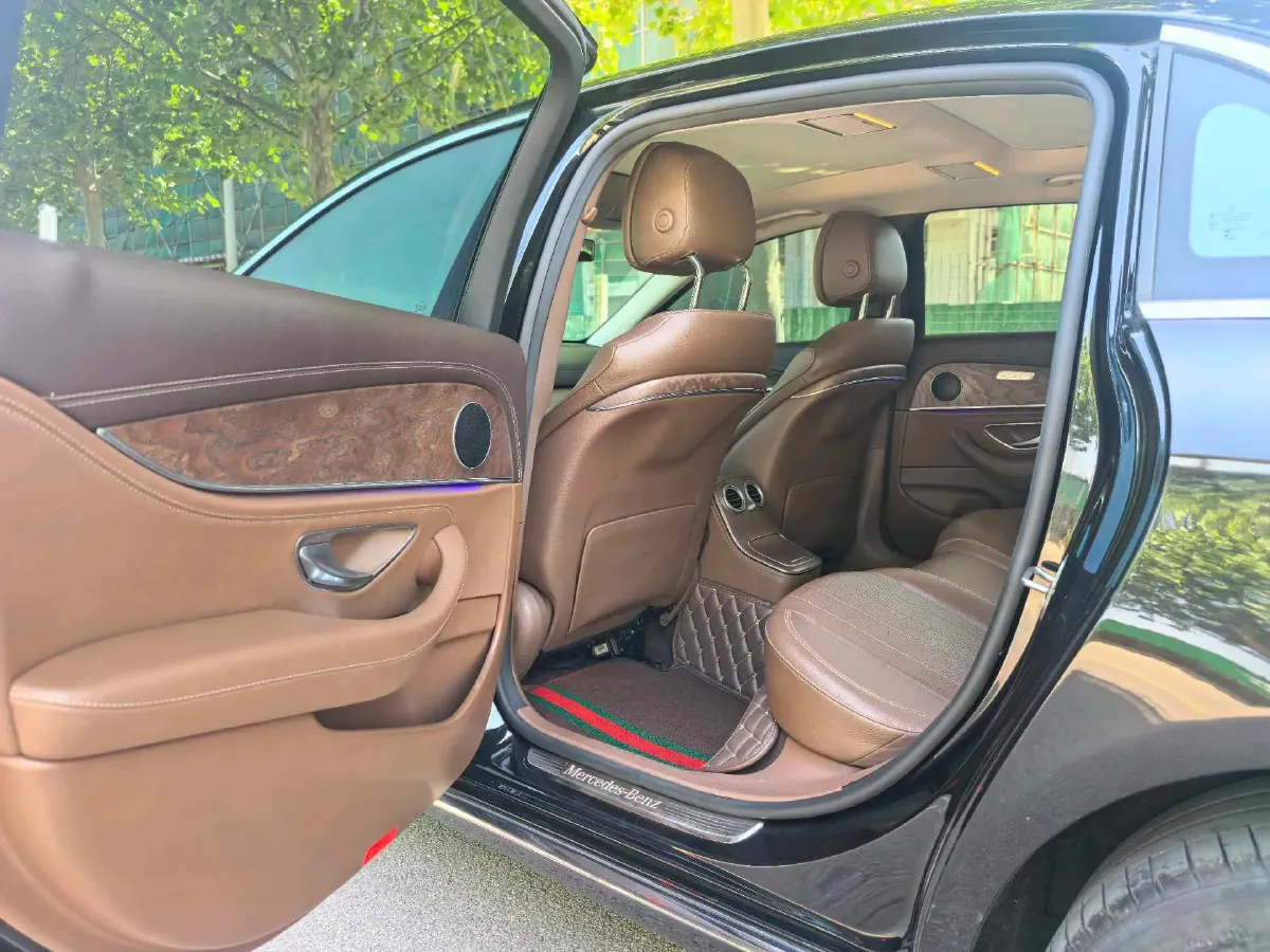 2021 Mercedes-Benz E Class 2.0T 258HP L4 9AT,autocango,china used car exporter,china ev exporter,chinese used car exporter,chinese used ev exporter