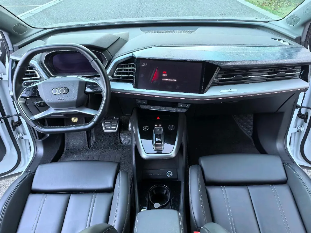 2024 Audi Q4 e-tron BEV 84.8KWH,autocango,china used car exporter,china ev exporter,chinese used car exporter,chinese used ev exporter