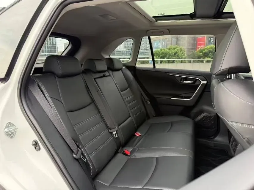 2023 Toyota RAV4 2.0L 171HP L4 CVT,autocango,china used car exporter,china ev exporter,chinese used car exporter,chinese used ev exporter