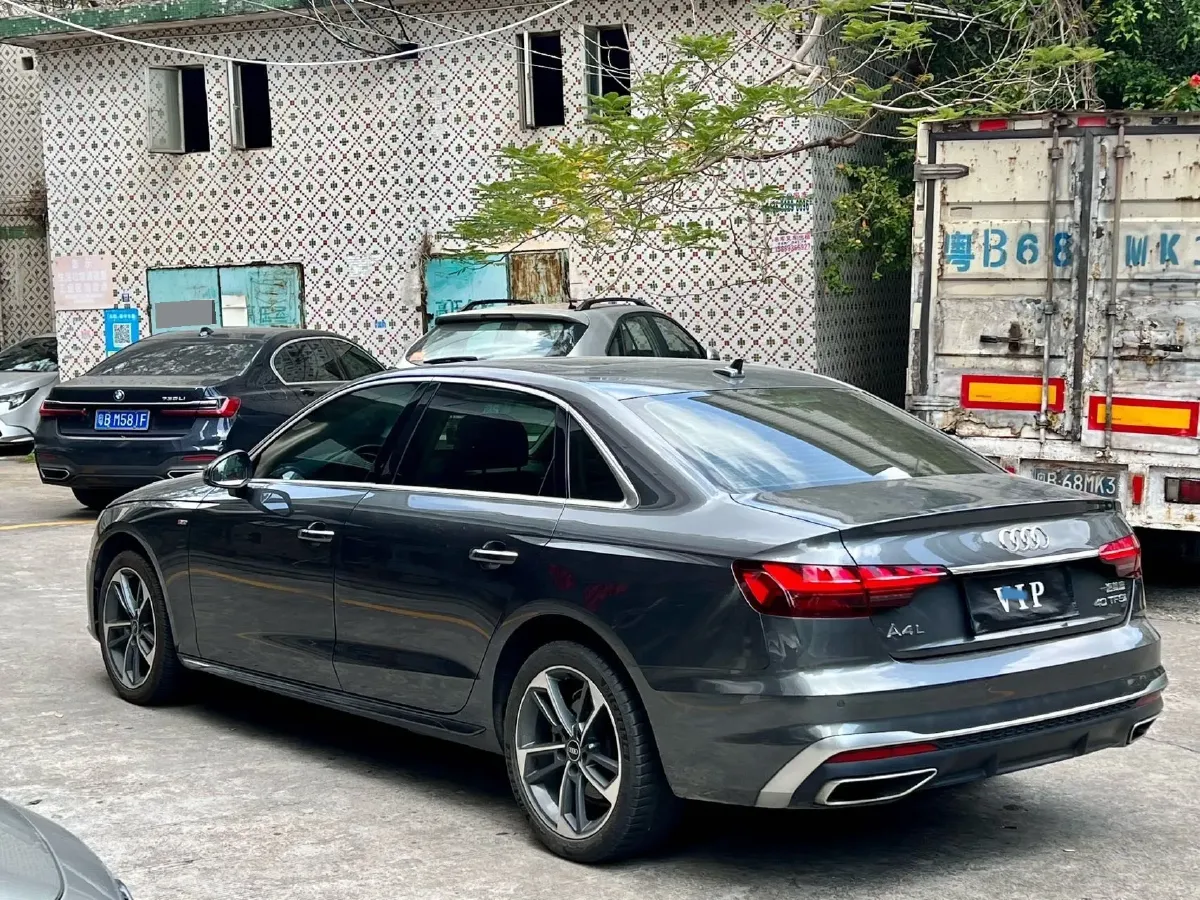 2022 Audi A4L 2.0T 190HP L4 7DCT,autocango,china used car exporter,china ev exporter,chinese used car exporter,chinese used ev exporter