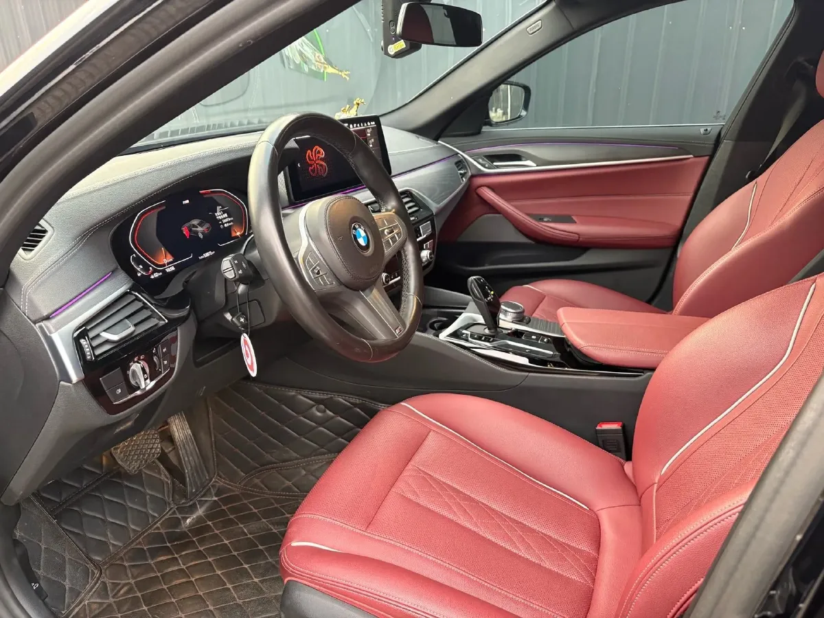 2022 BMW 5 Series 2.0T 252HP L4 8AT,autocango,china used car exporter,china ev exporter,chinese used car exporter,chinese used ev exporter