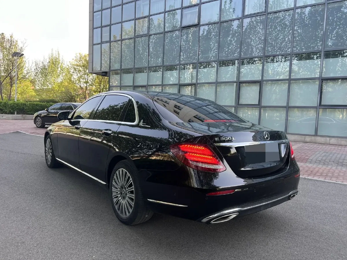 2020 Mercedes-Benz E Class 2.0T 258HP L4 9AT,autocango,china used car exporter,china ev exporter,chinese used car exporter,chinese used ev exporter