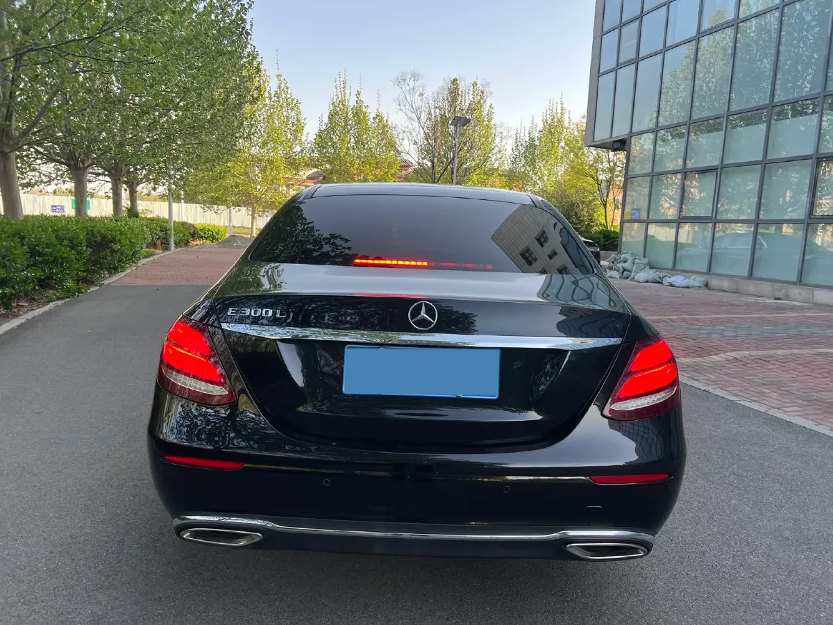 2020 Mercedes-Benz E Class 2.0T 258HP L4 9AT,autocango,china used car exporter,china ev exporter,chinese used car exporter,chinese used ev exporter