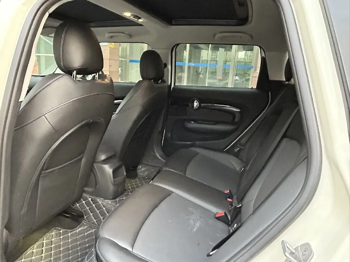 2022 MINI CLUBMAN 1.5T 102HP L3 7DCT,autocango,china used car exporter,china ev exporter,chinese used car exporter,chinese used ev exporter