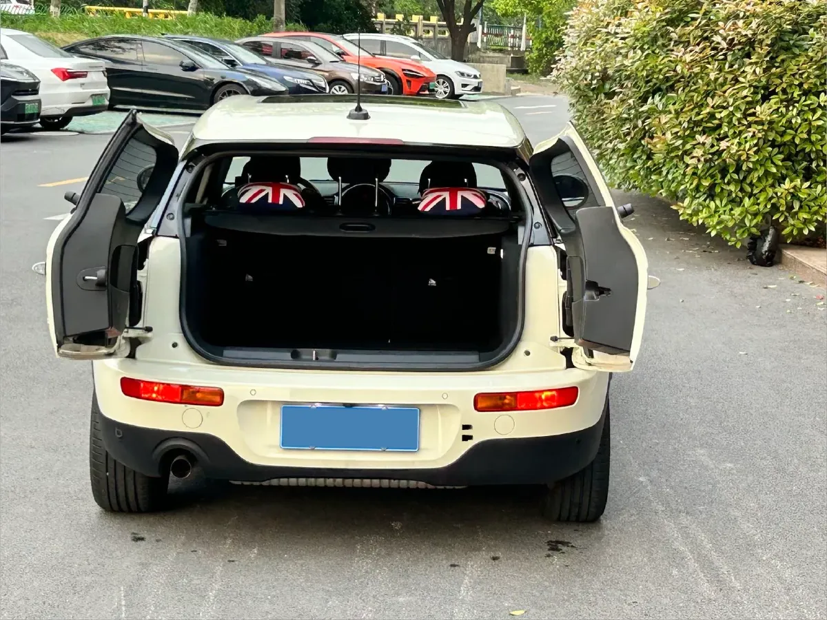 2022 MINI CLUBMAN 1.5T 102HP L3 7DCT,autocango,china used car exporter,china ev exporter,chinese used car exporter,chinese used ev exporter