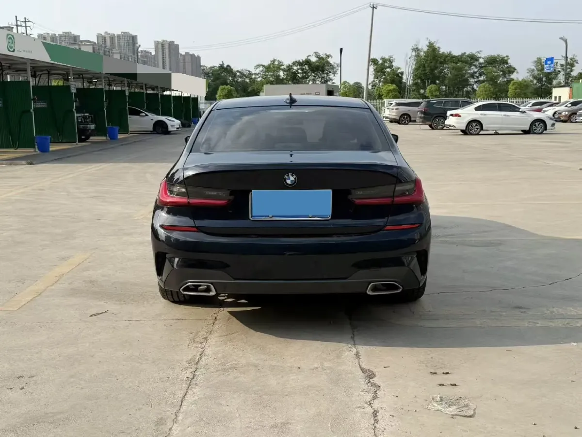 2021 BMW 3 Series 2.0T 156HP L4 8AT,autocango,china used car exporter,china ev exporter,chinese used car exporter,chinese used ev exporter