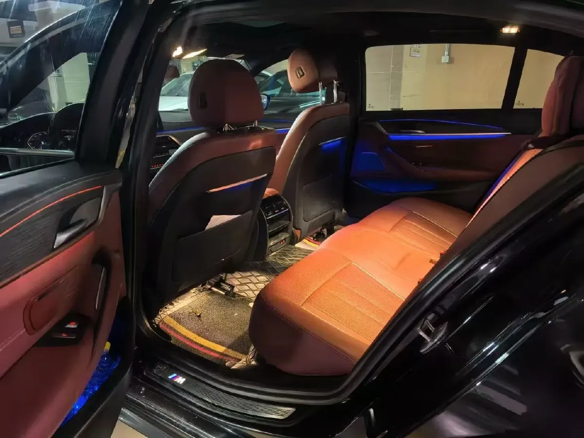 2021 BMW 5 Series 2.0T 252HP L4 8AT,autocango,china used car exporter,china ev exporter,chinese used car exporter,chinese used ev exporter