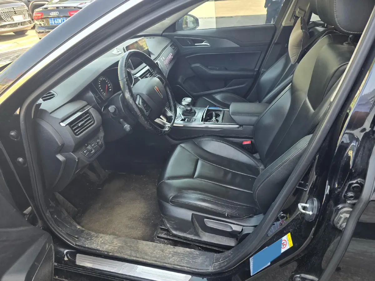 2020 HongQi H5 1.5T 169HP L4 7DCT,autocango,china used car exporter,china ev exporter,chinese used car exporter,chinese used ev exporter