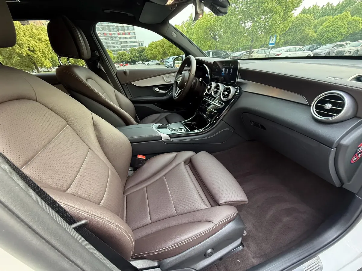 2021 Mercedes-Benz GLC Class 2.0T 197HP L4 9AT,autocango,china used car exporter,china ev exporter,chinese used car exporter,chinese used ev exporter