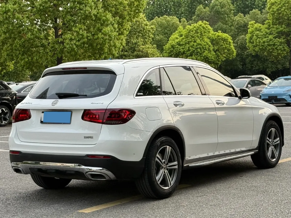 2021 Mercedes-Benz GLC Class 2.0T 197HP L4 9AT,autocango,china used car exporter,china ev exporter,chinese used car exporter,chinese used ev exporter