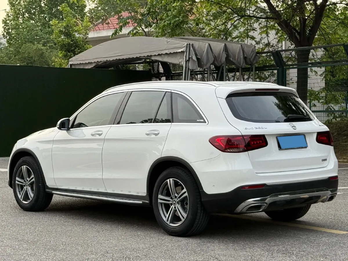 2021 Mercedes-Benz GLC Class 2.0T 197HP L4 9AT,autocango,china used car exporter,china ev exporter,chinese used car exporter,chinese used ev exporter