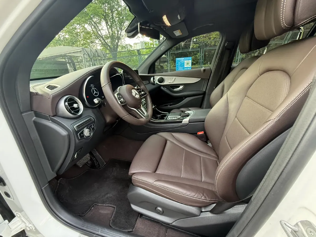 2021 Mercedes-Benz GLC Class 2.0T 197HP L4 9AT,autocango,china used car exporter,china ev exporter,chinese used car exporter,chinese used ev exporter