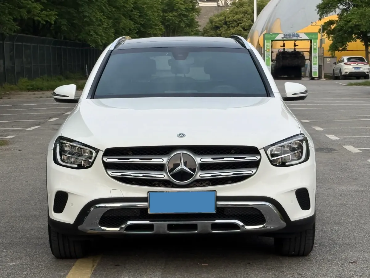 2021 Mercedes-Benz GLC Class 2.0T 197HP L4 9AT,autocango,china used car exporter,china ev exporter,chinese used car exporter,chinese used ev exporter