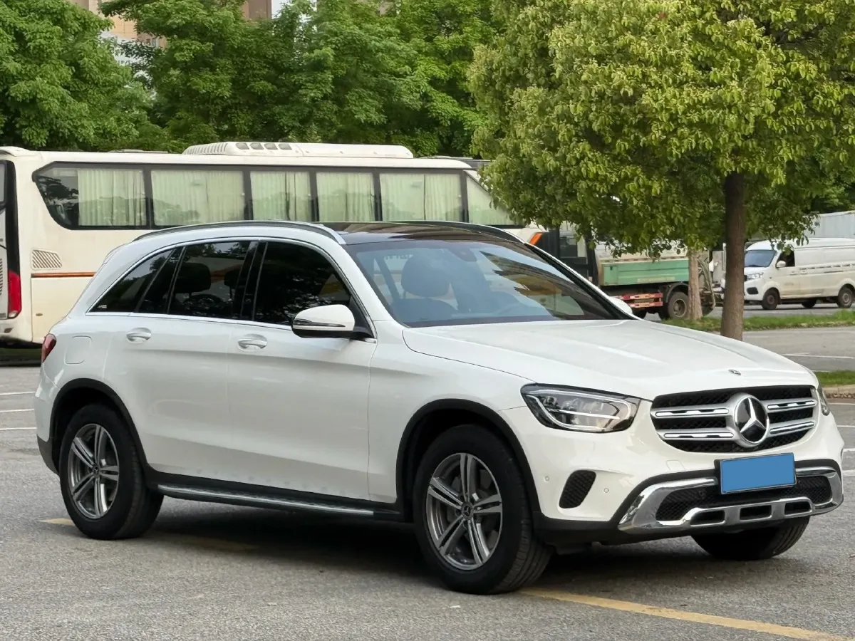 2021 Mercedes-Benz GLC Class 2.0T 197HP L4 9AT,autocango,china used car exporter,china ev exporter,chinese used car exporter,chinese used ev exporter
